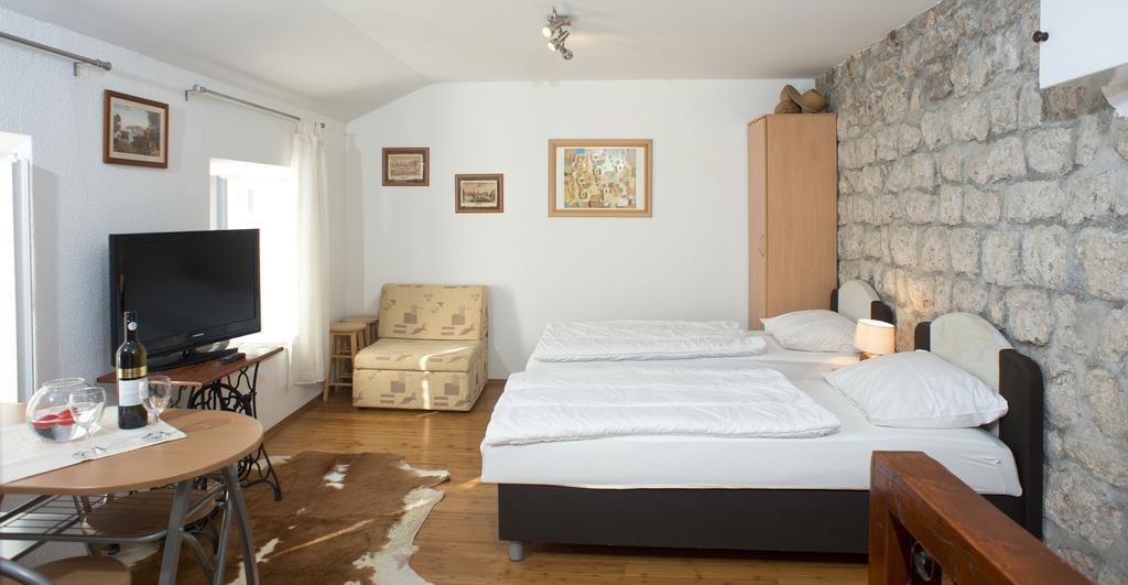 Apartment Old Town Gverovic ดูบรอฟนิก ภายนอก รูปภาพ